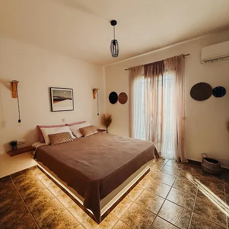 Διαμέρισμα Naxian Sofias Garden *