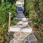 Naxian Sofias Garden Lägenhet