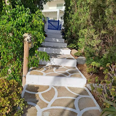 Naxian Sofias Garden Apartment